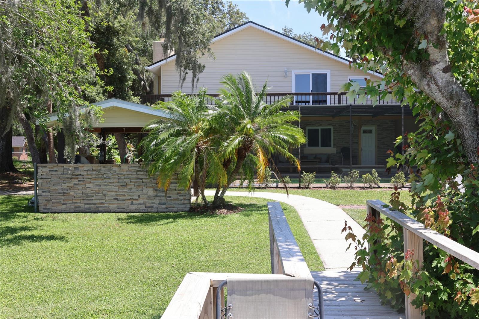 Listing photo id 24 for 12929 Sugar Creek Boulevard