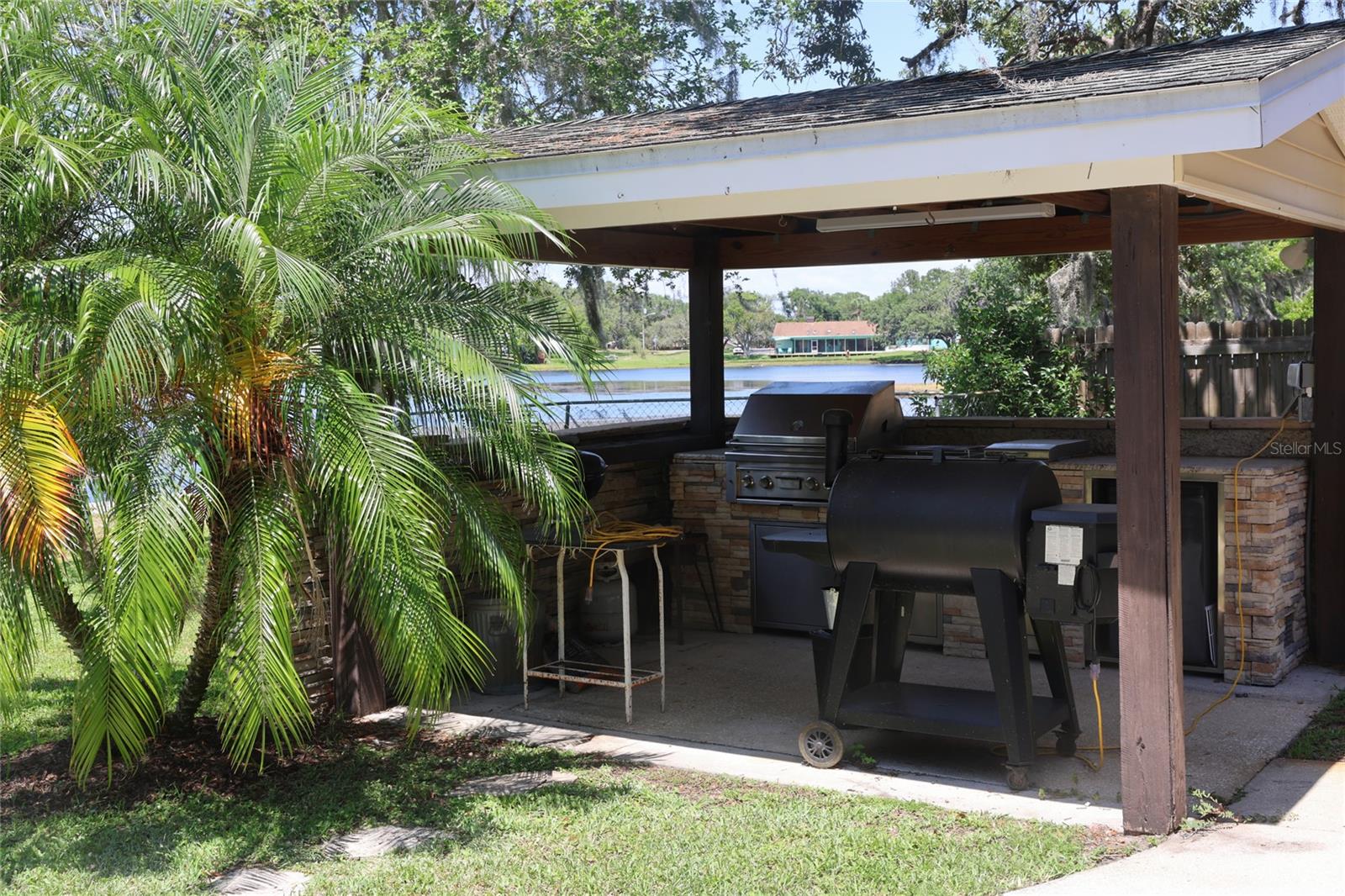 Listing photo id 26 for 12929 Sugar Creek Boulevard