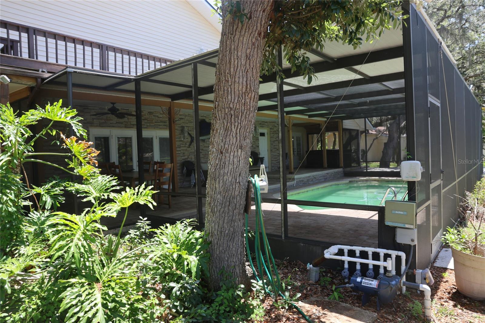 Listing photo id 30 for 12929 Sugar Creek Boulevard