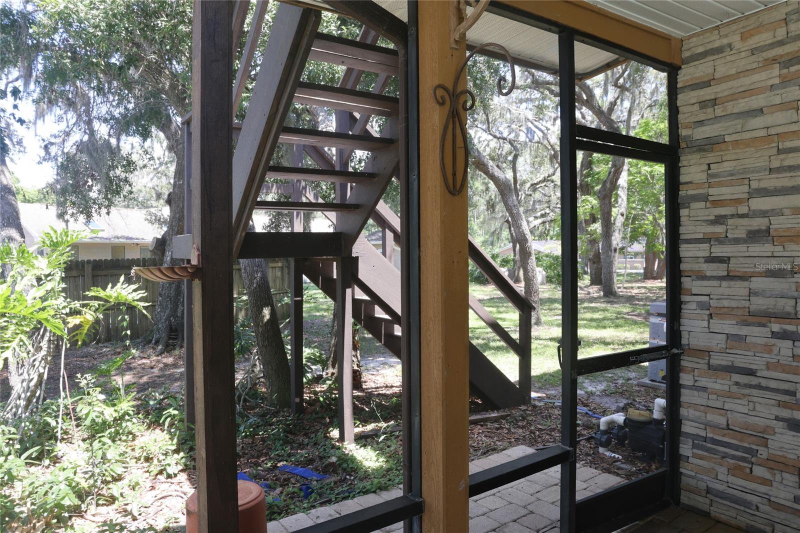Listing photo id 32 for 12929 Sugar Creek Boulevard