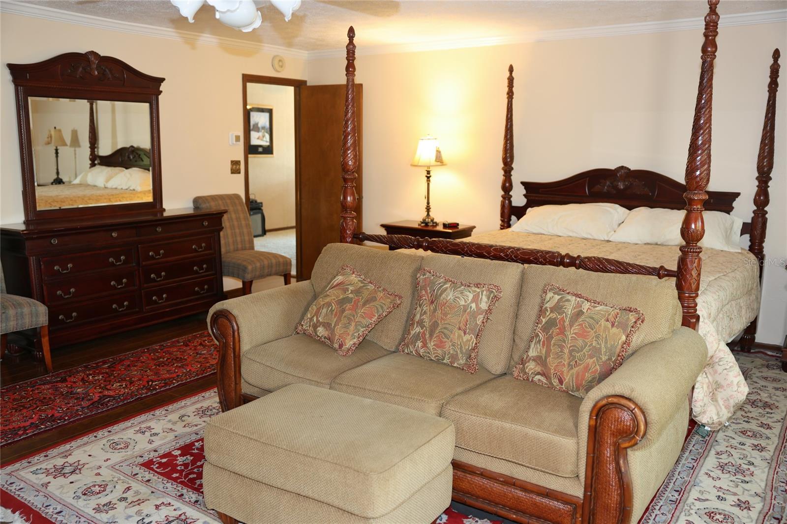 Listing photo id 56 for 12929 Sugar Creek Boulevard