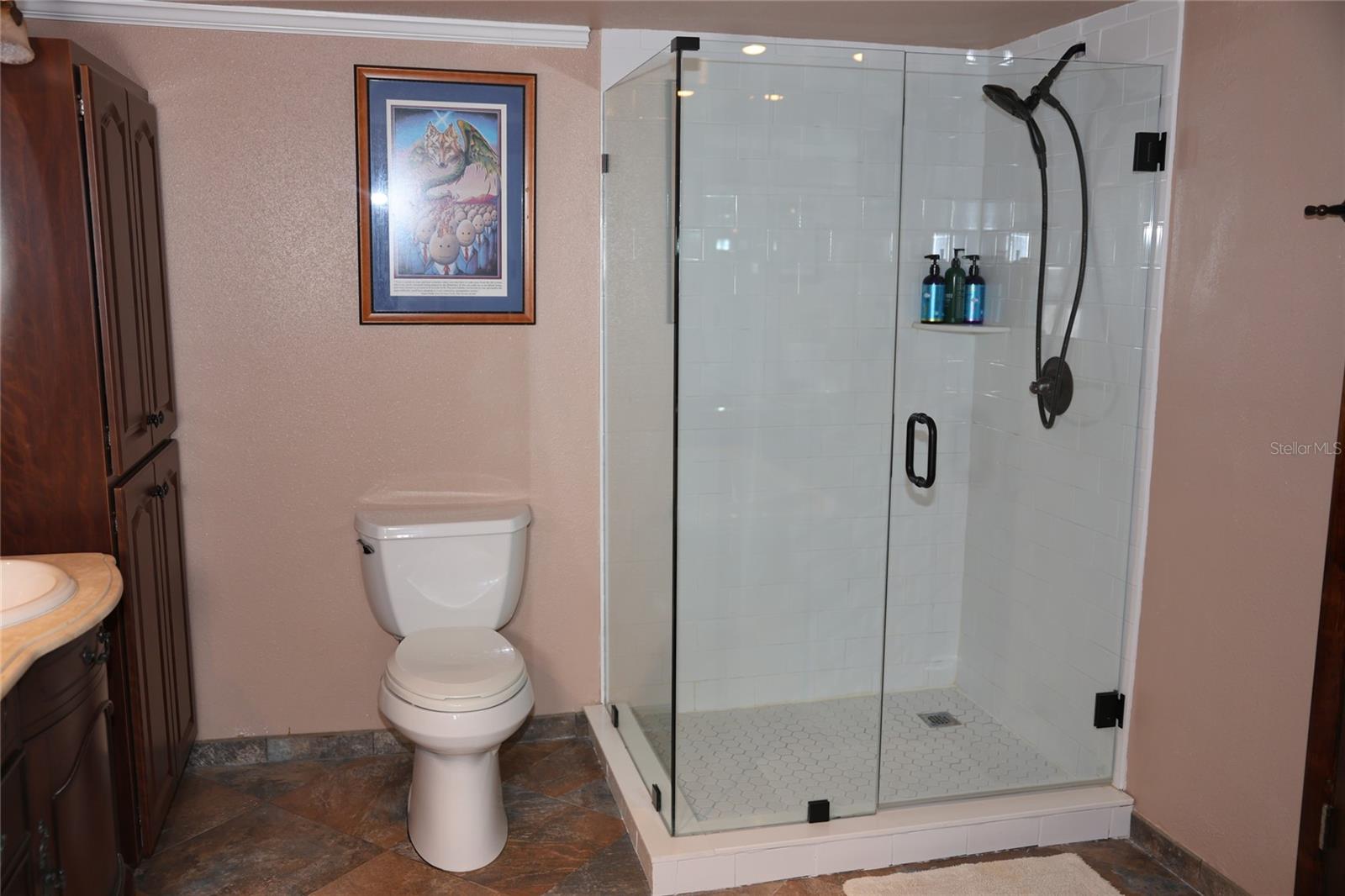 Listing photo id 62 for 12929 Sugar Creek Boulevard