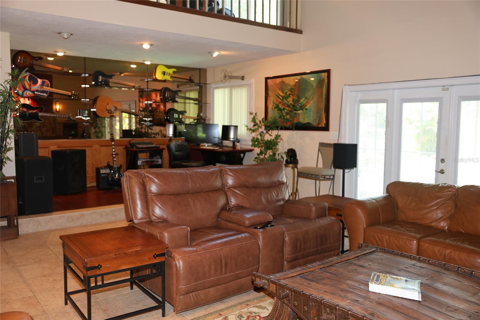 Listing photo id 88 for 12929 Sugar Creek Boulevard