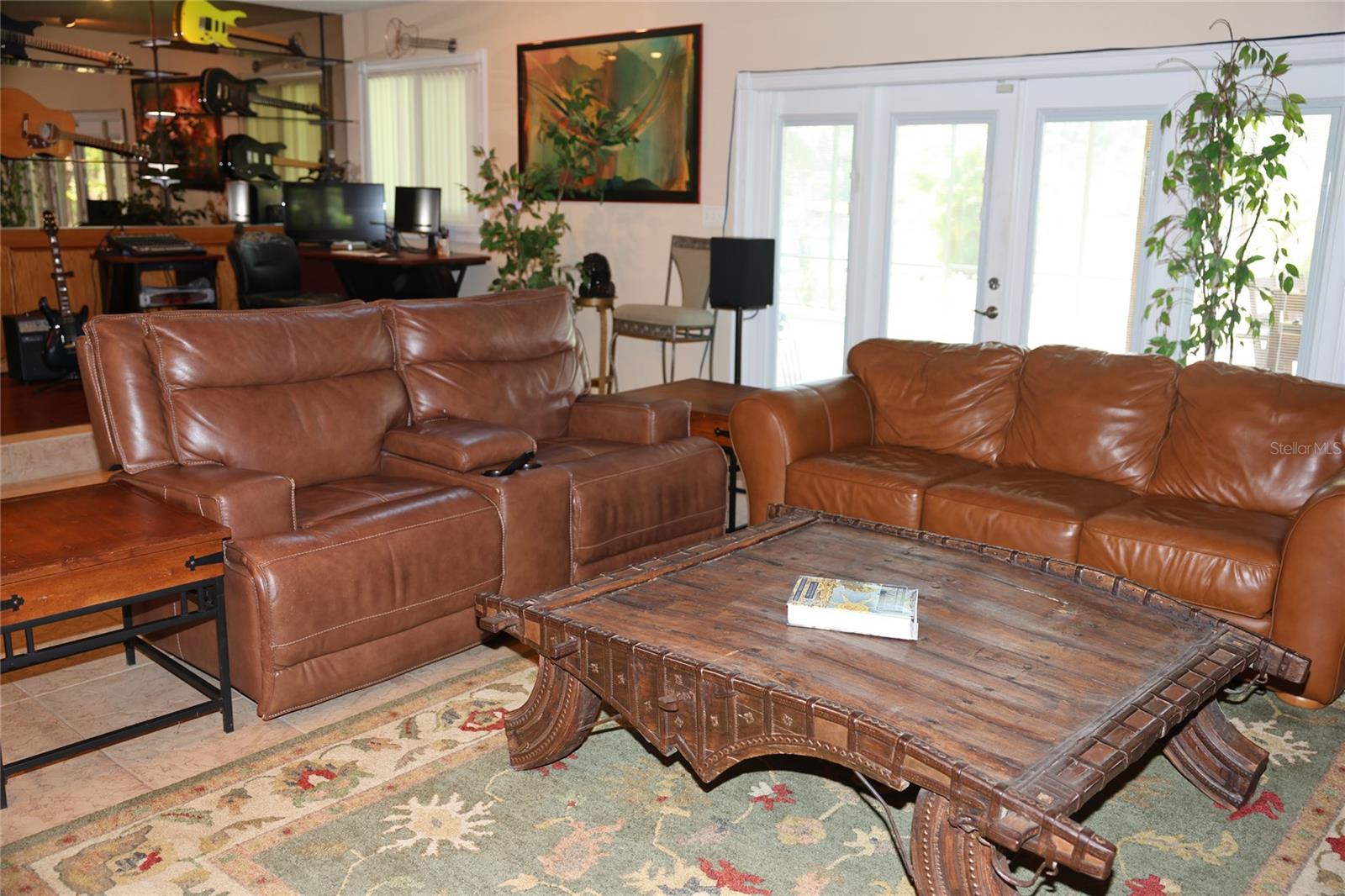 Listing photo id 95 for 12929 Sugar Creek Boulevard