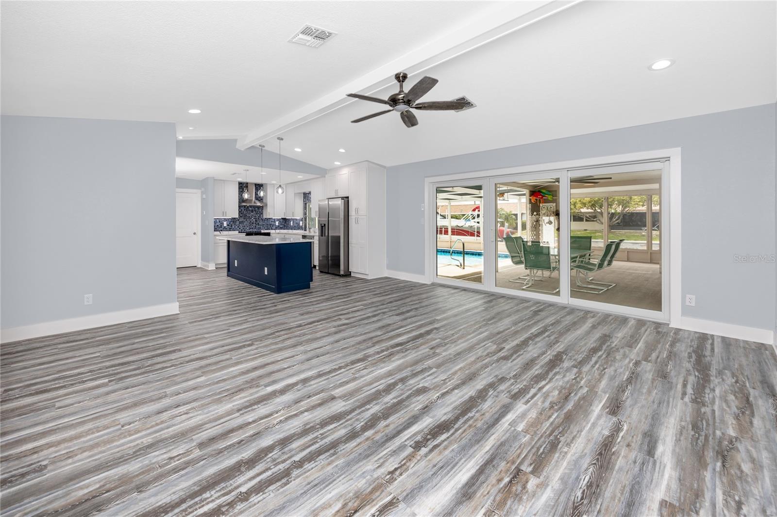 Listing photo id 9 for 9909 San Mateo Way