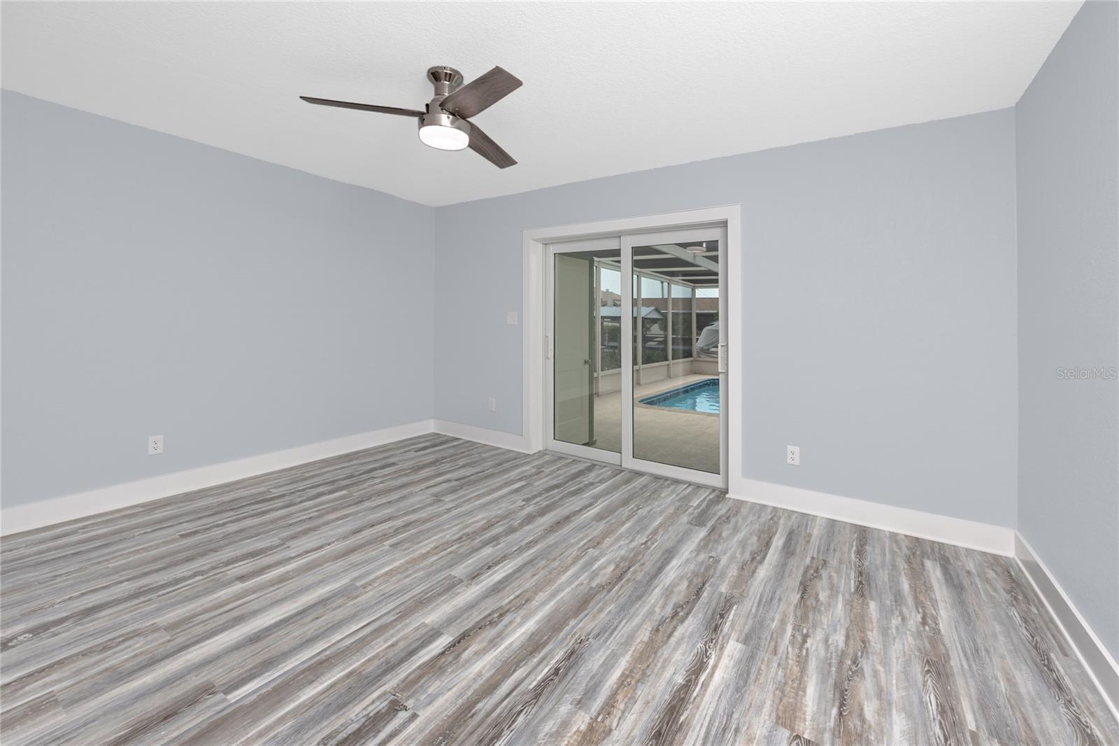 Listing photo id 16 for 9909 San Mateo Way