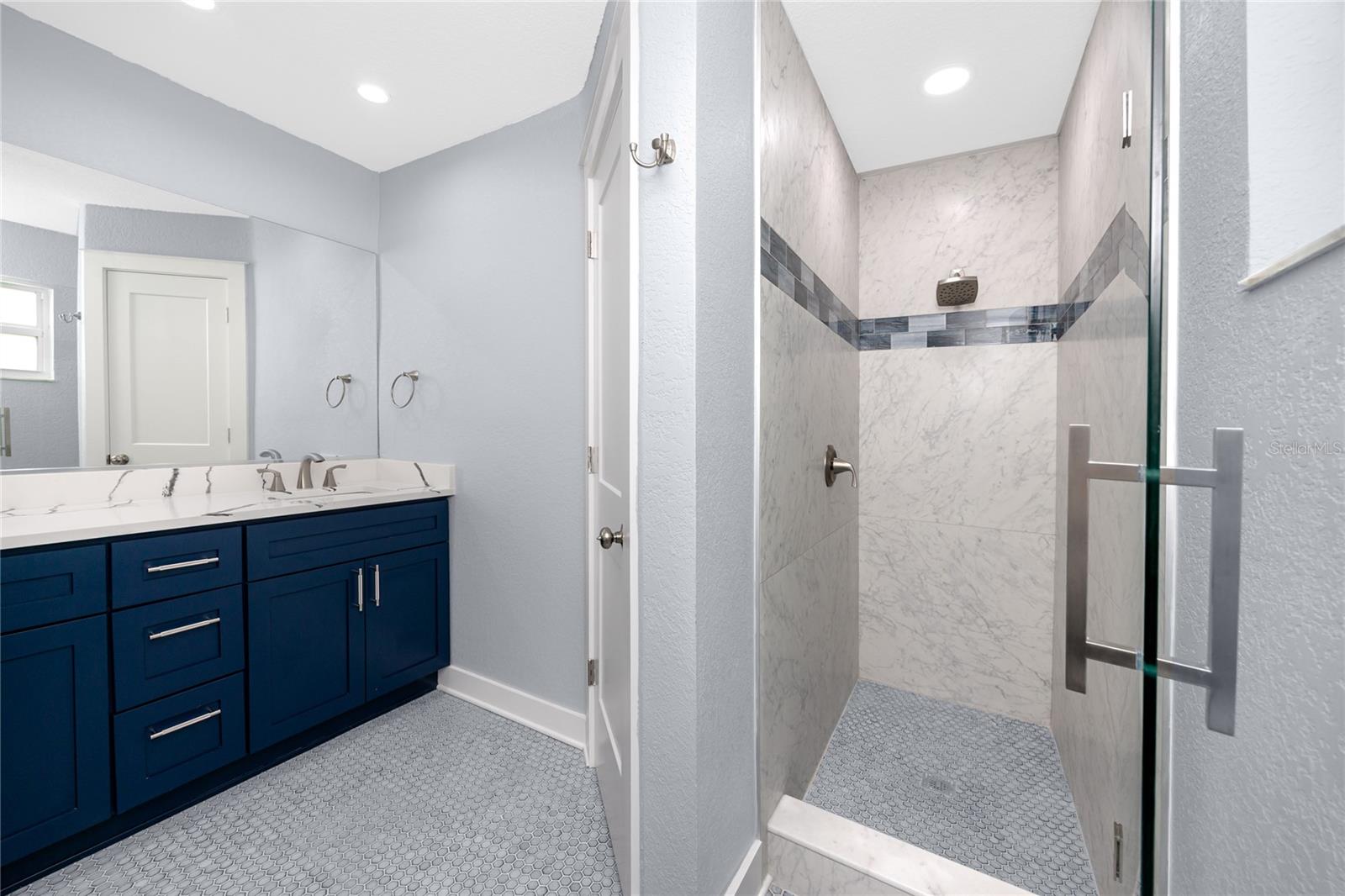 Listing photo id 20 for 9909 San Mateo Way