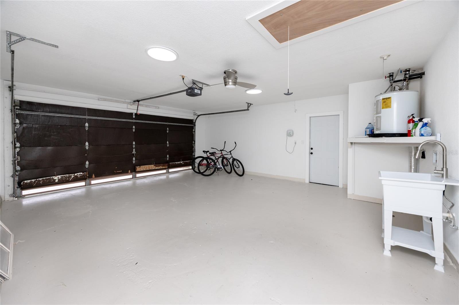 Listing photo id 28 for 9909 San Mateo Way