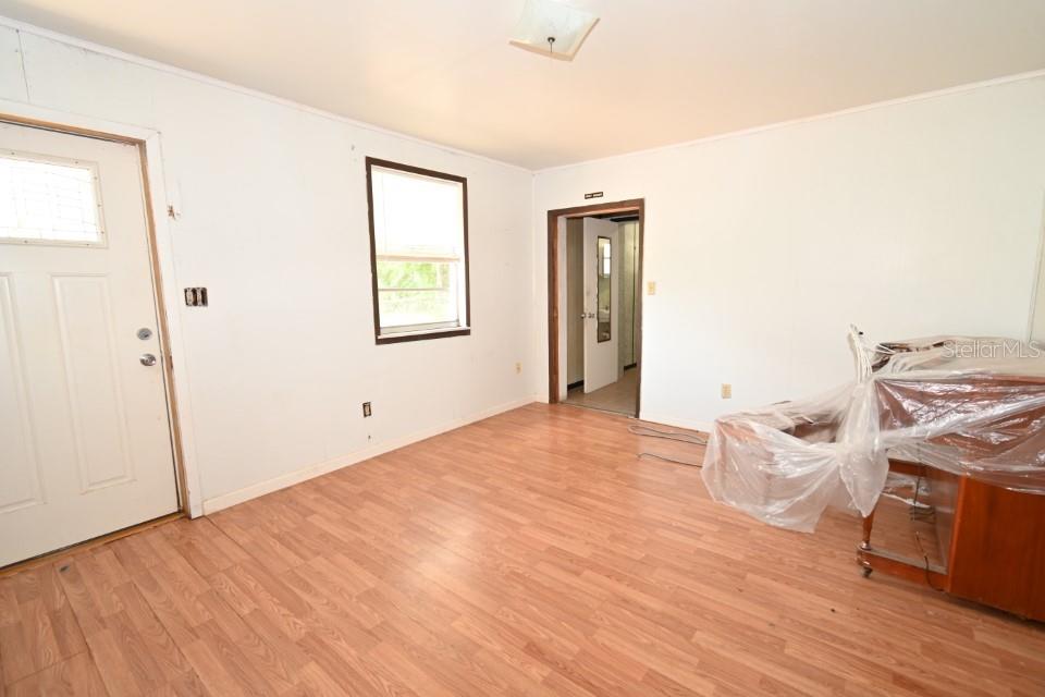 Image 20 of 38 For 14312 1st Street