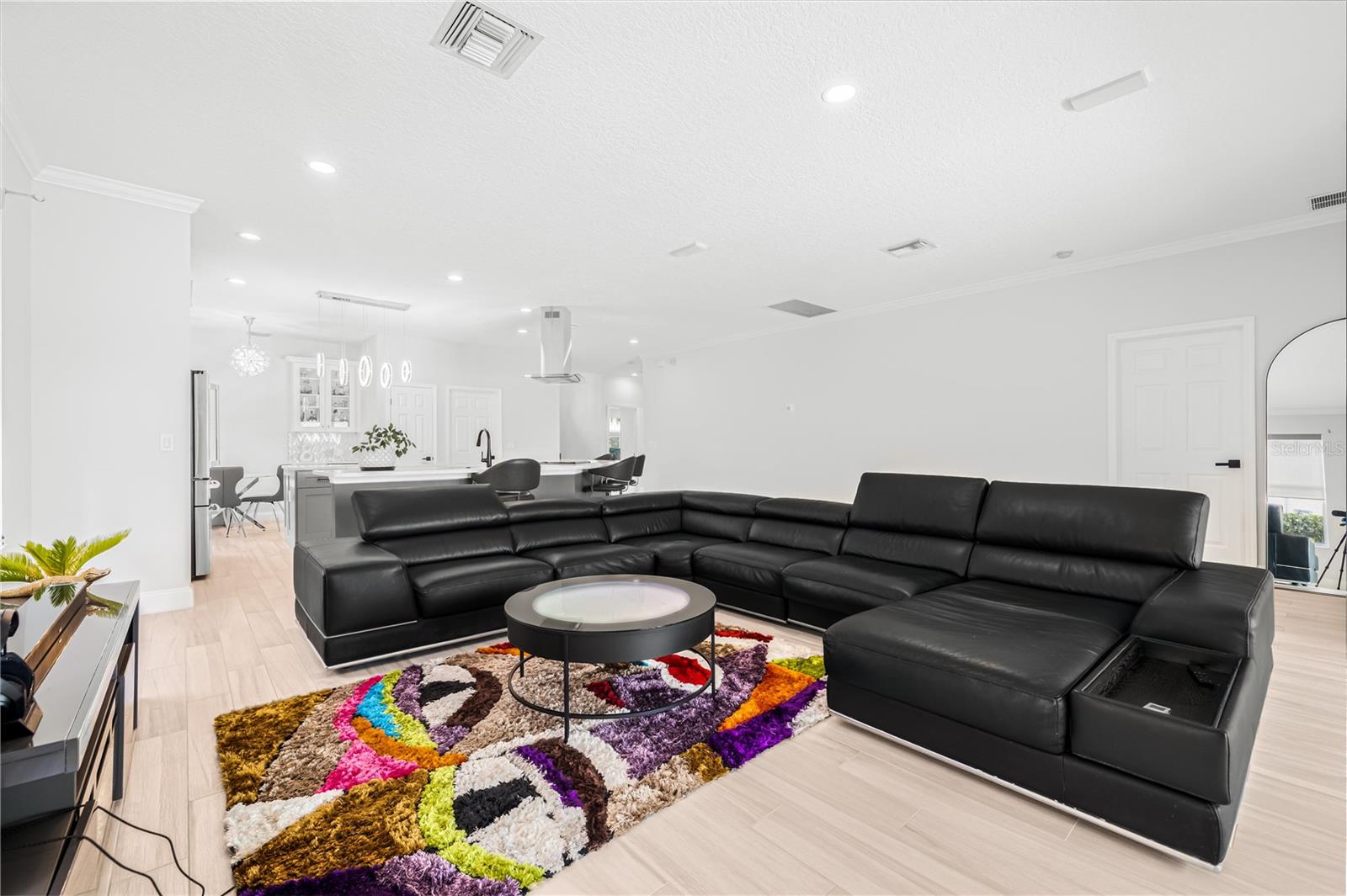 Listing photo id 16 for 18036 Java Isle Drive