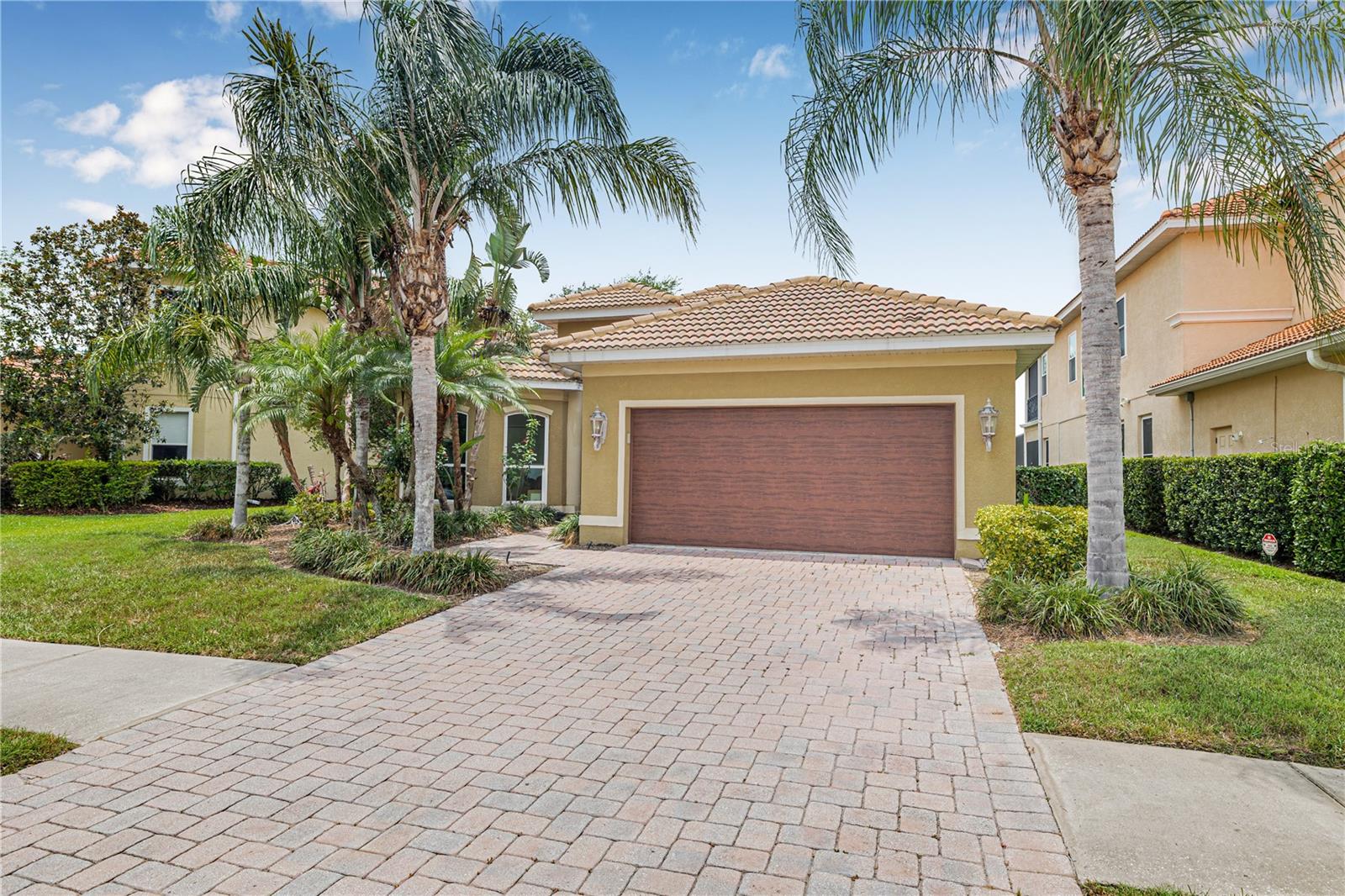 Listing photo id 0 for 18036 Java Isle Drive