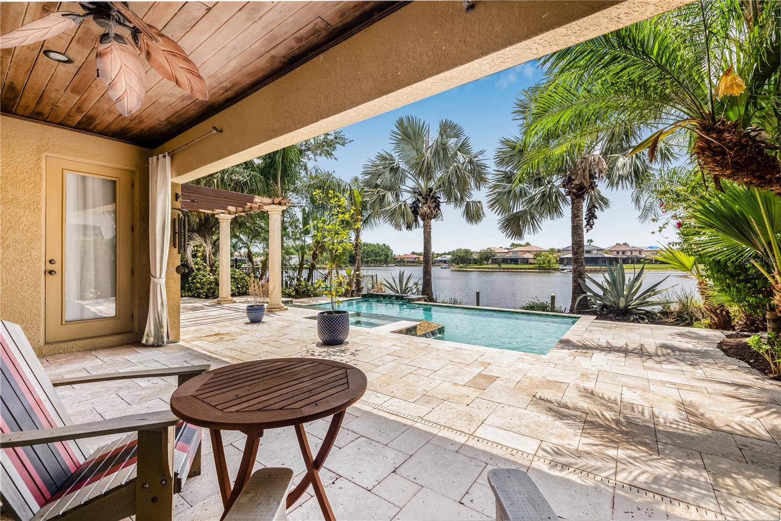 Listing photo id 25 for 18036 Java Isle Drive