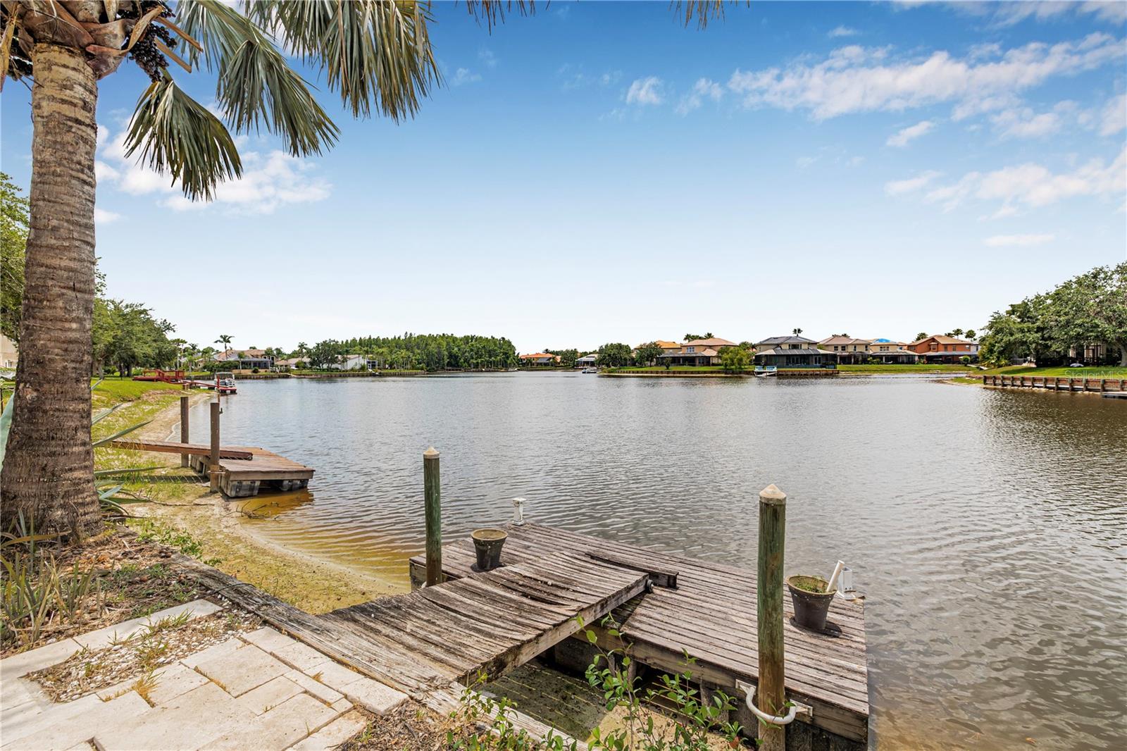Listing photo id 33 for 18036 Java Isle Drive