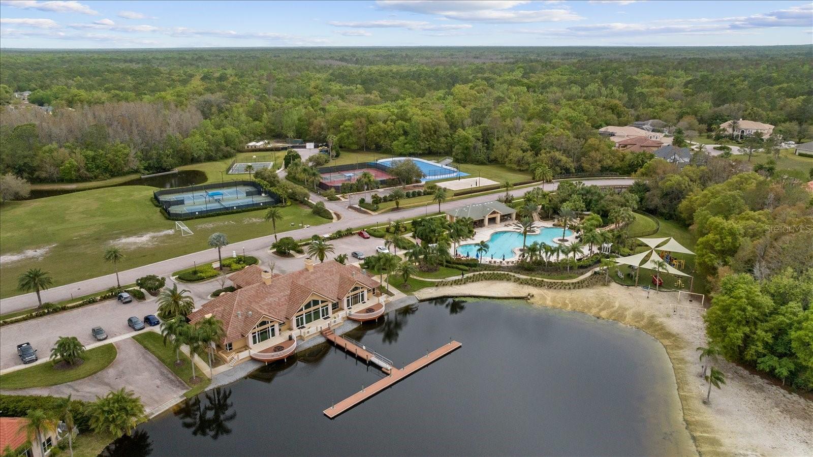 Listing photo id 38 for 18036 Java Isle Drive