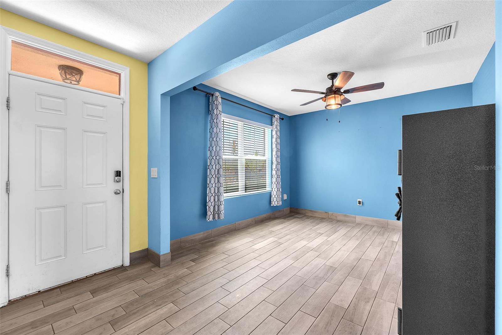 Listing photo id 3 for 14135 Arbor Pines Drive