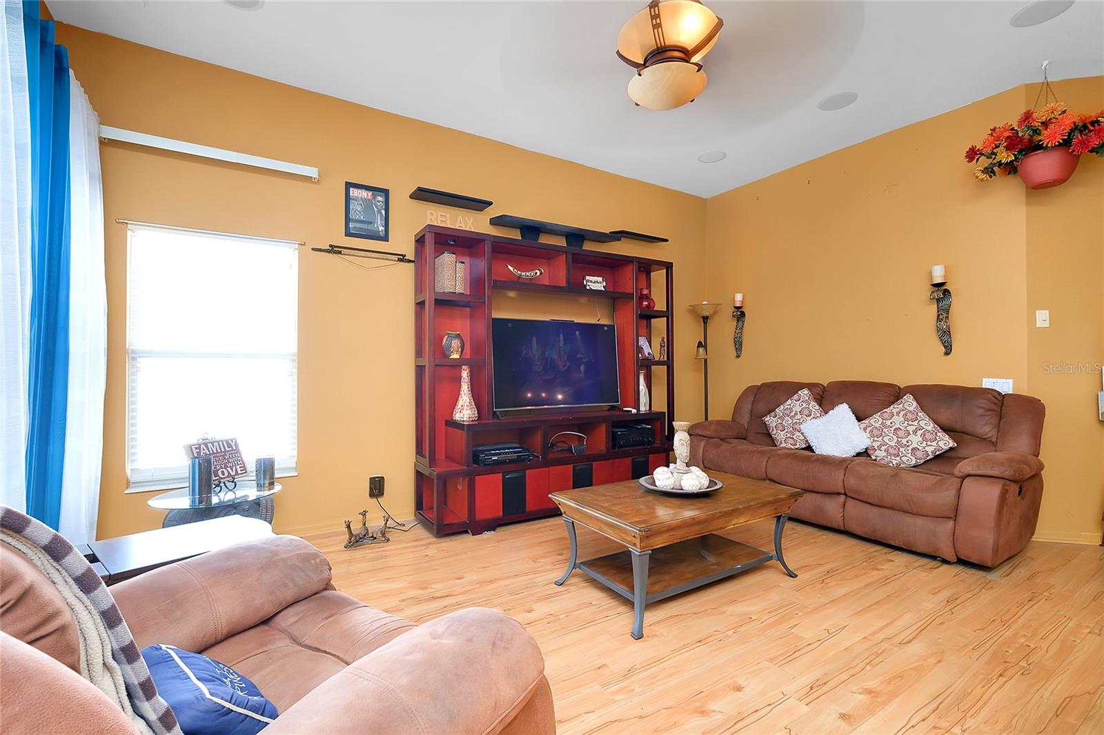 Image 16 of 46 For 2073 Cape Heather Circle