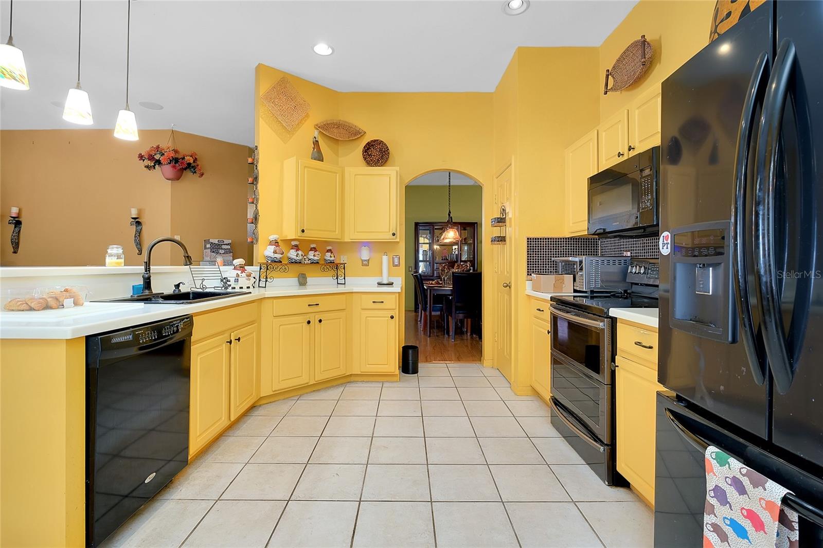Image 20 of 46 For 2073 Cape Heather Circle
