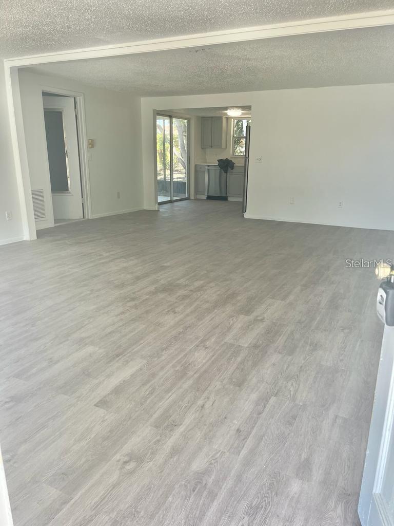 Image 8 of 14 For 7431 Buchanan Drive