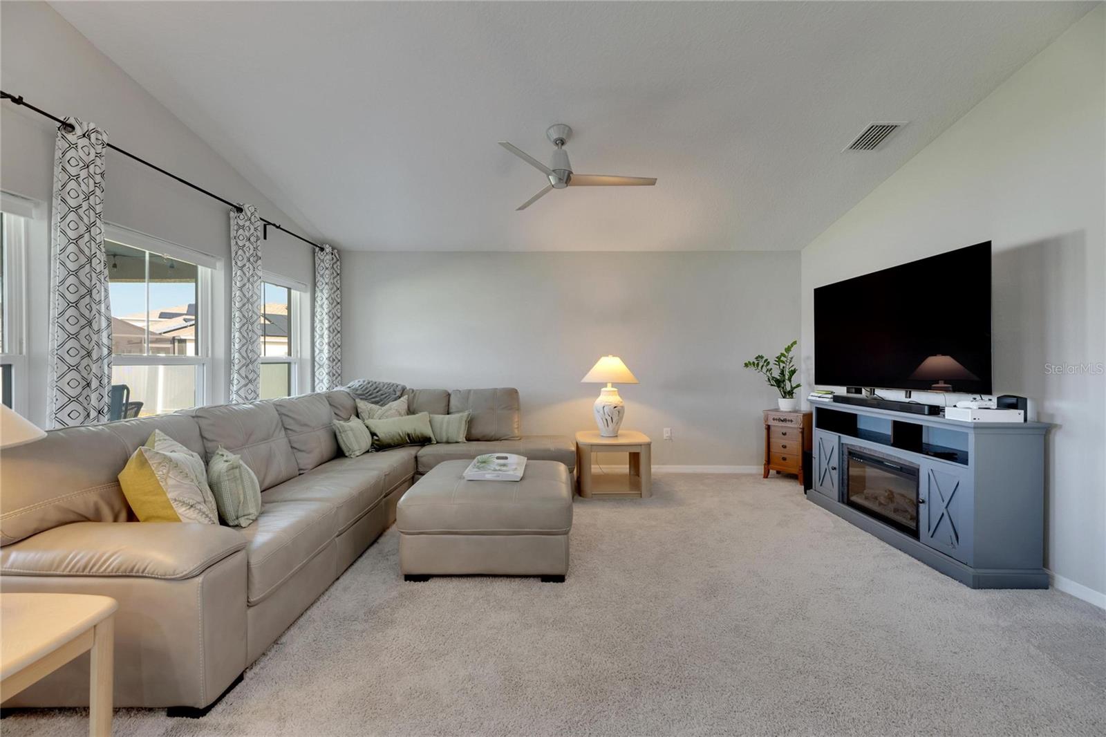 Image 18 of 58 For 12696 Tannencrest Drive