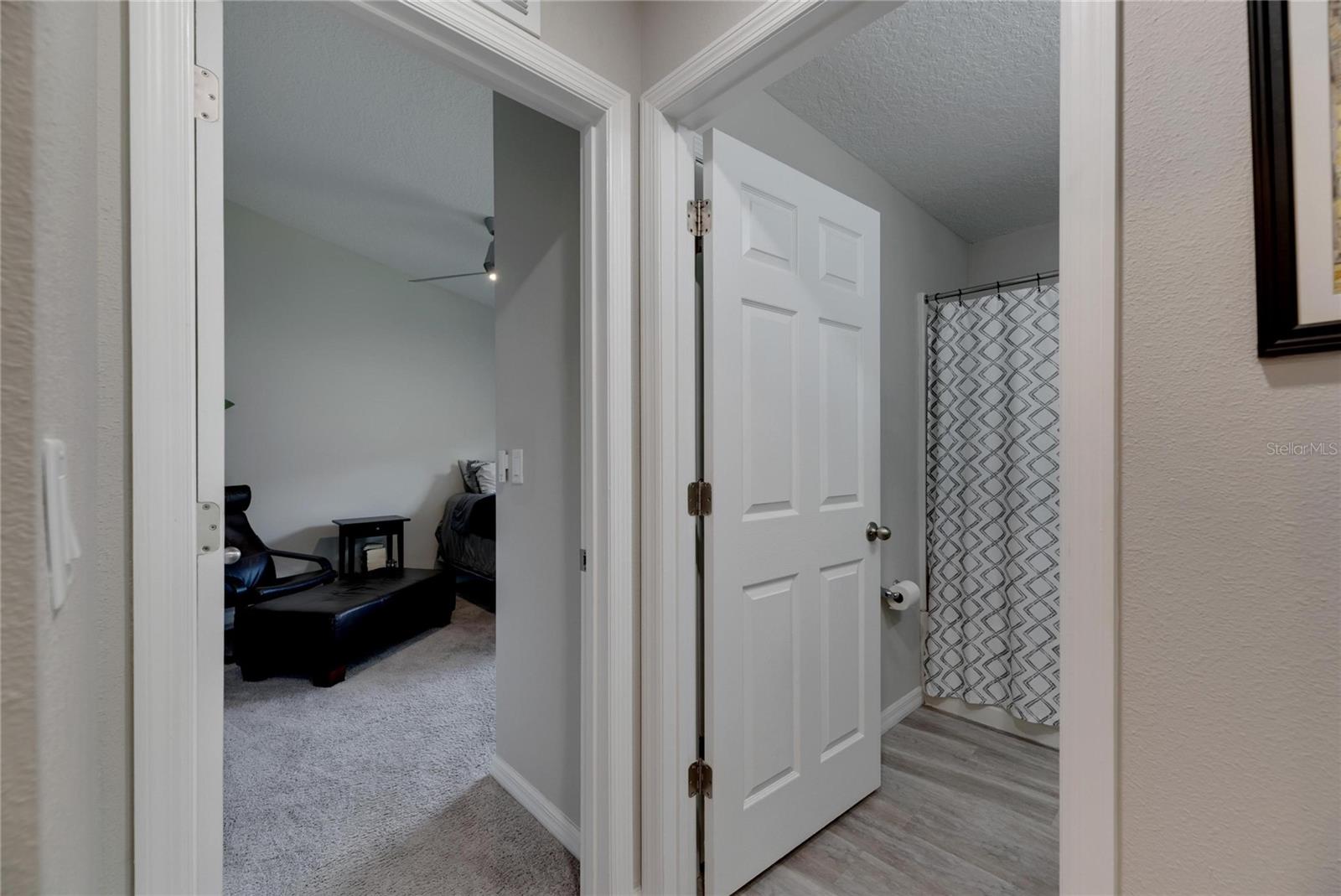 Image 32 of 58 For 12696 Tannencrest Drive