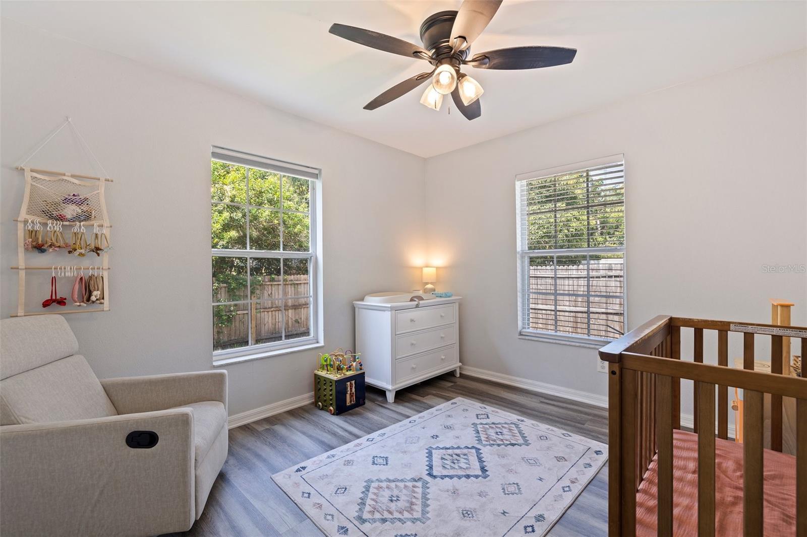 Image 22 of 27 For 642 14th Avenue S