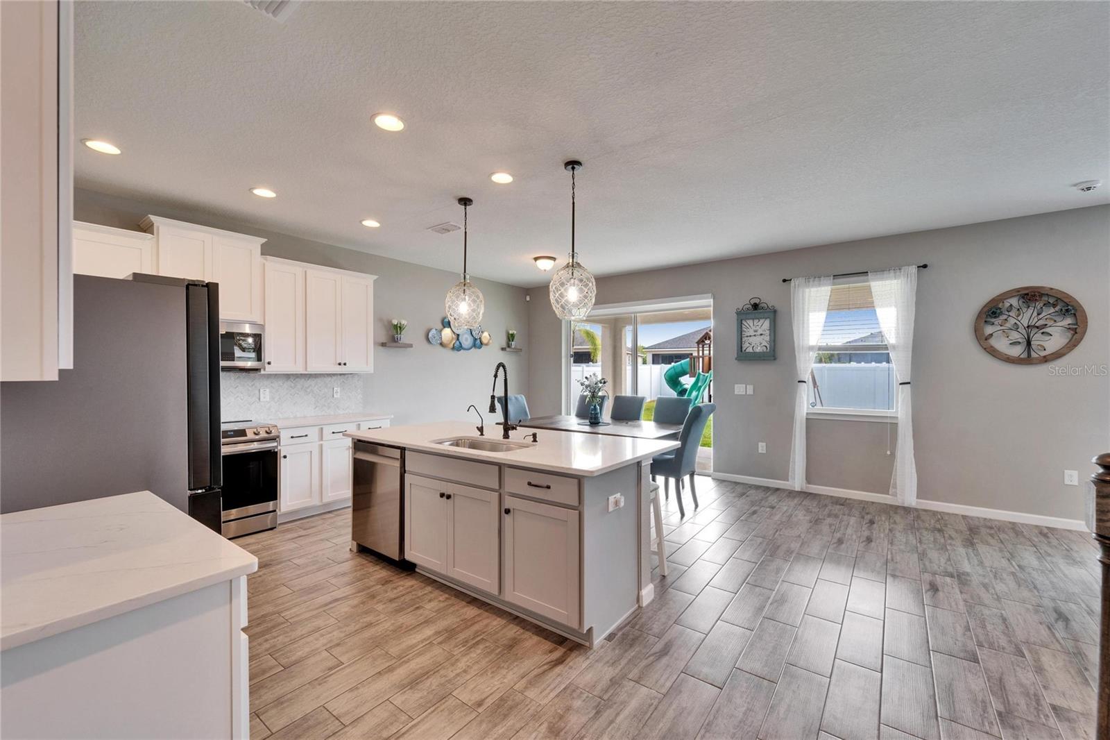Image 14 of 81 For 13113 Rain Lily Drive