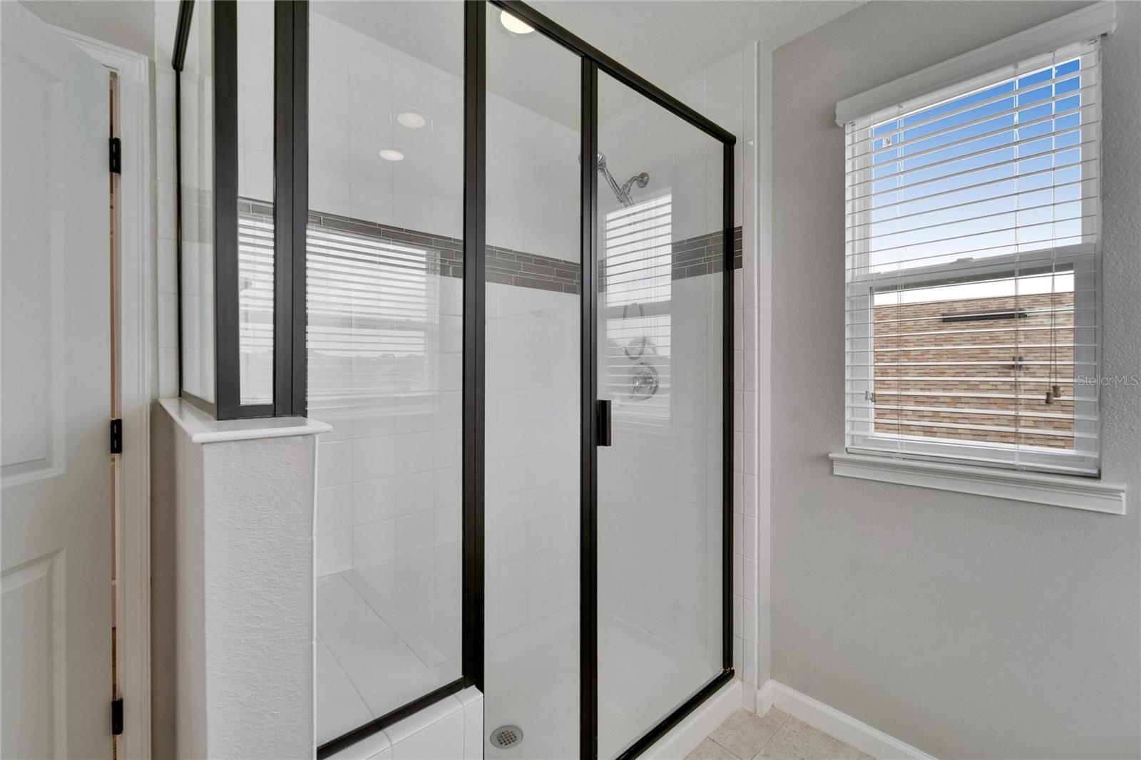 Image 32 of 81 For 13113 Rain Lily Drive