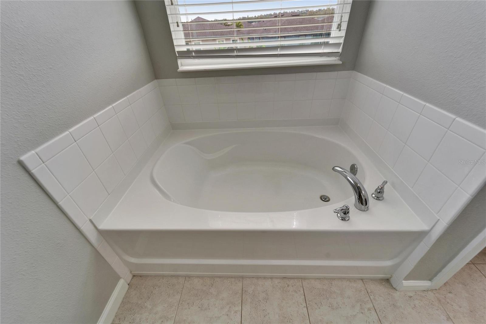 Image 33 of 81 For 13113 Rain Lily Drive