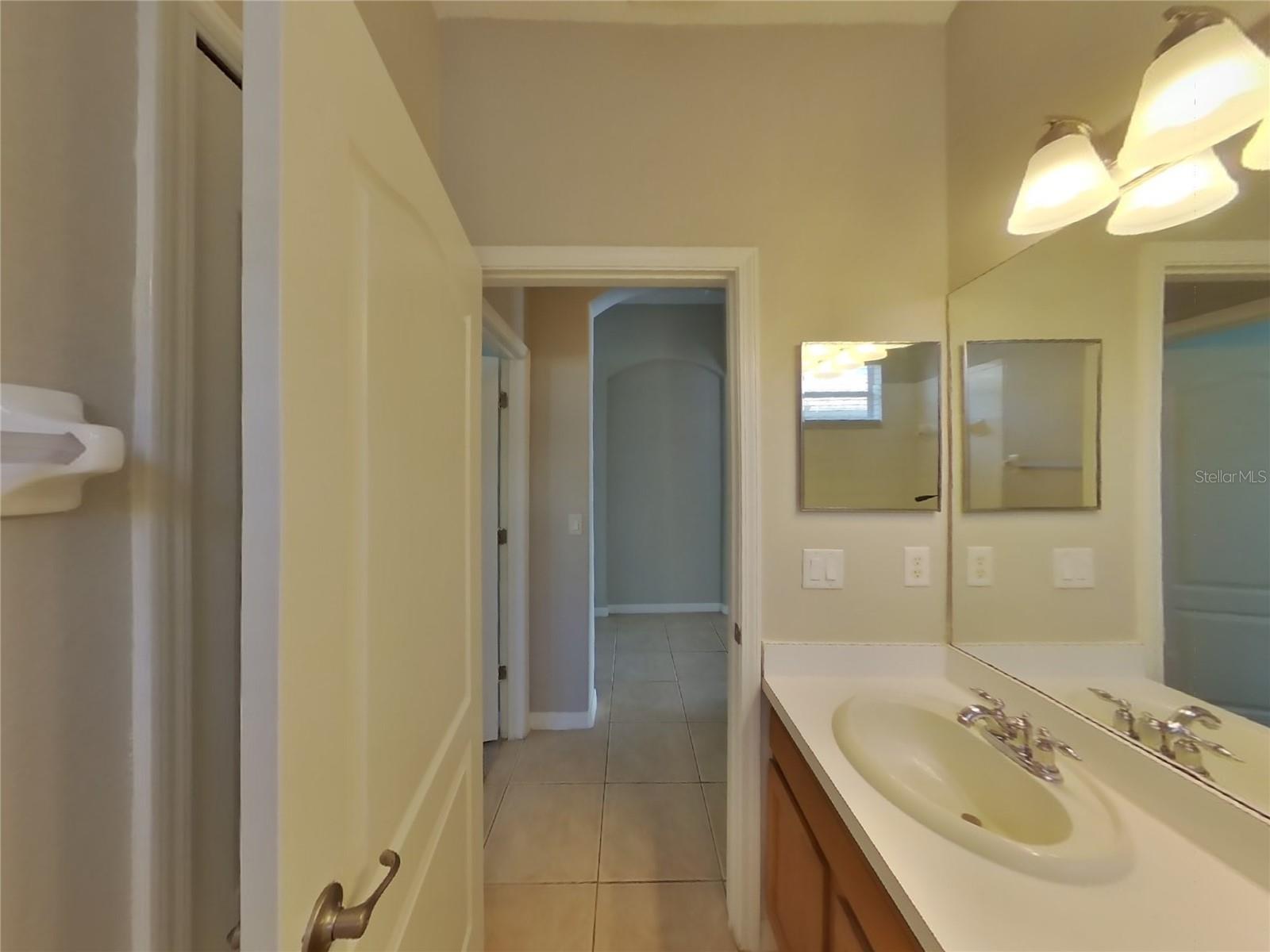 Image 18 of 23 For 31244 Bridgegate Drive