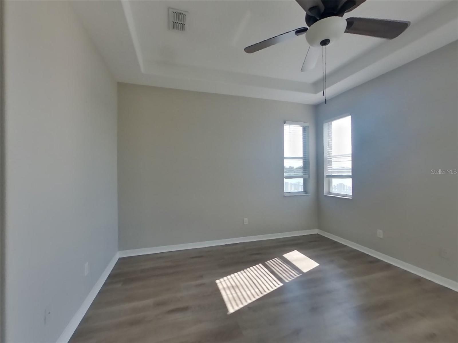 Image 8 of 23 For 31244 Bridgegate Drive