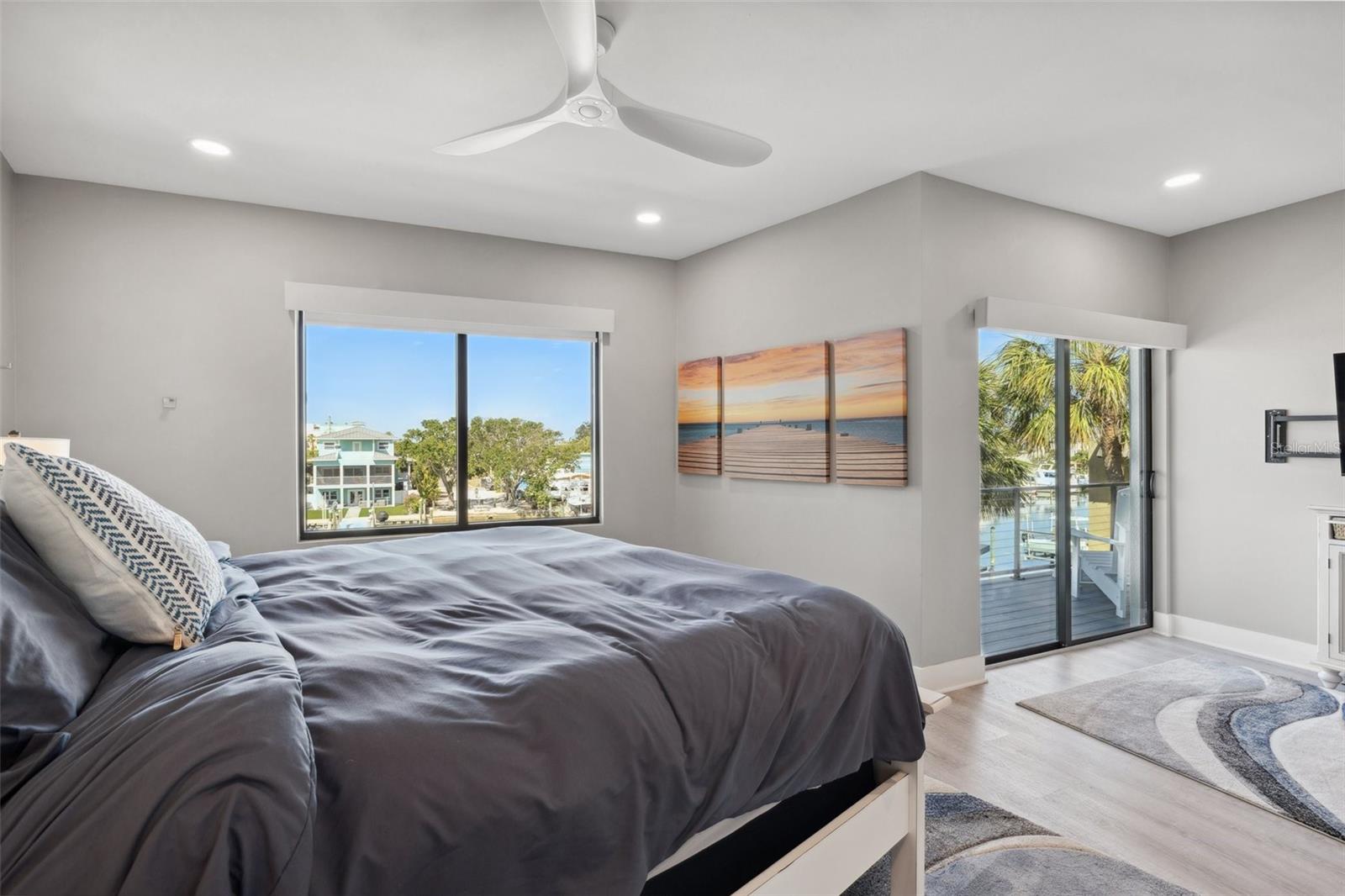 Listing photo id 62 for 12400 Capri Circle N