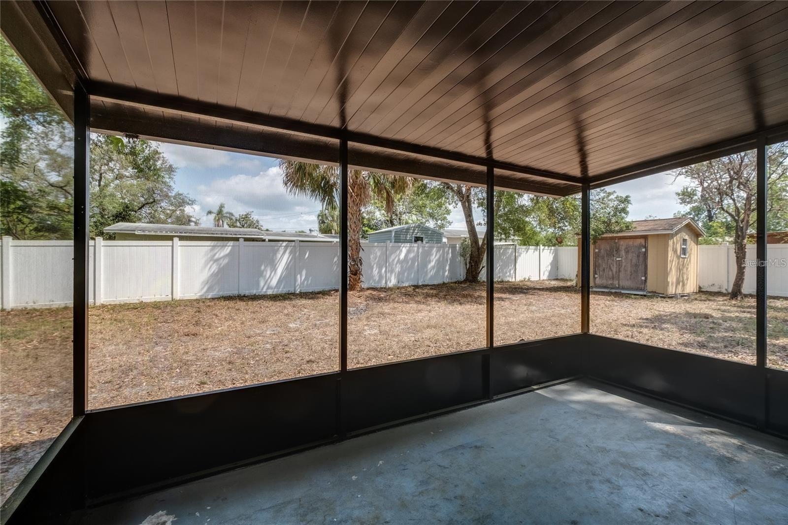 Image 15 of 20 For 4019 Waterman Avenue