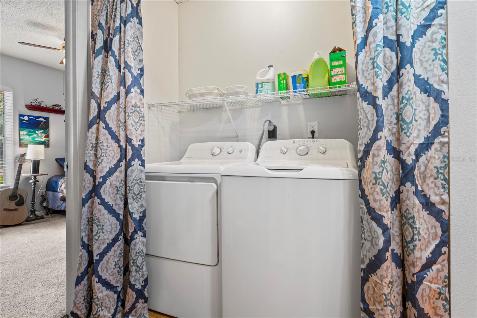 Listing photo id 17 for 802 Antler Court