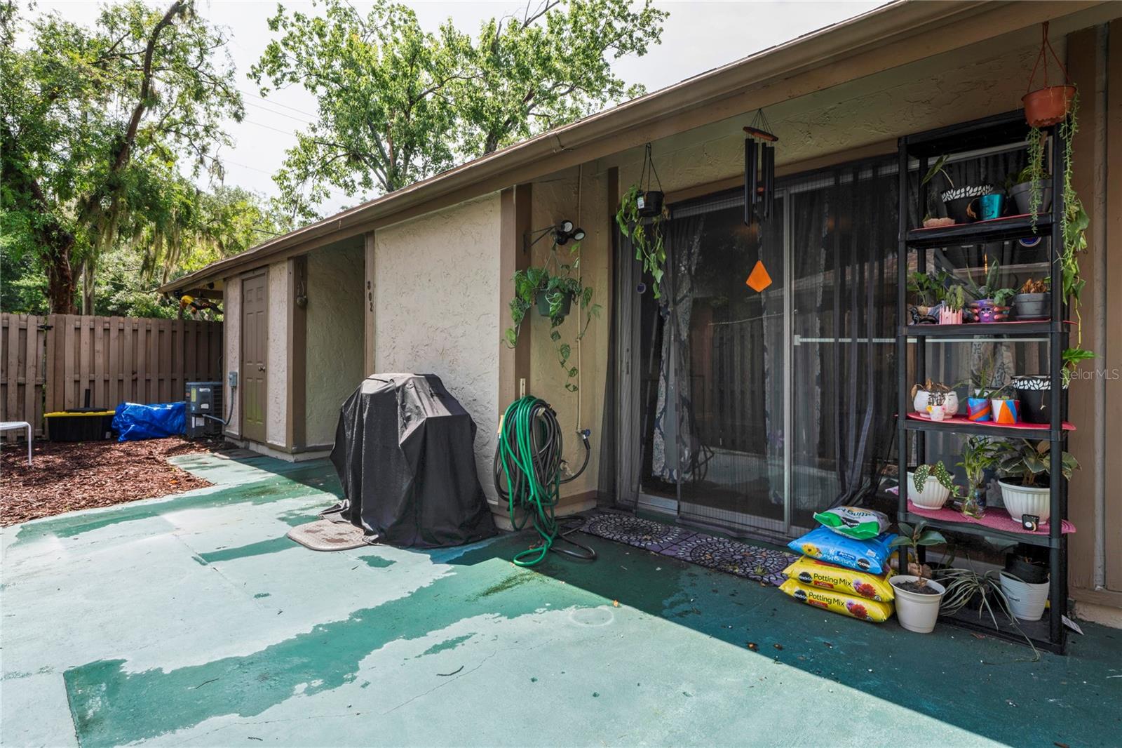 Listing photo id 24 for 802 Antler Court