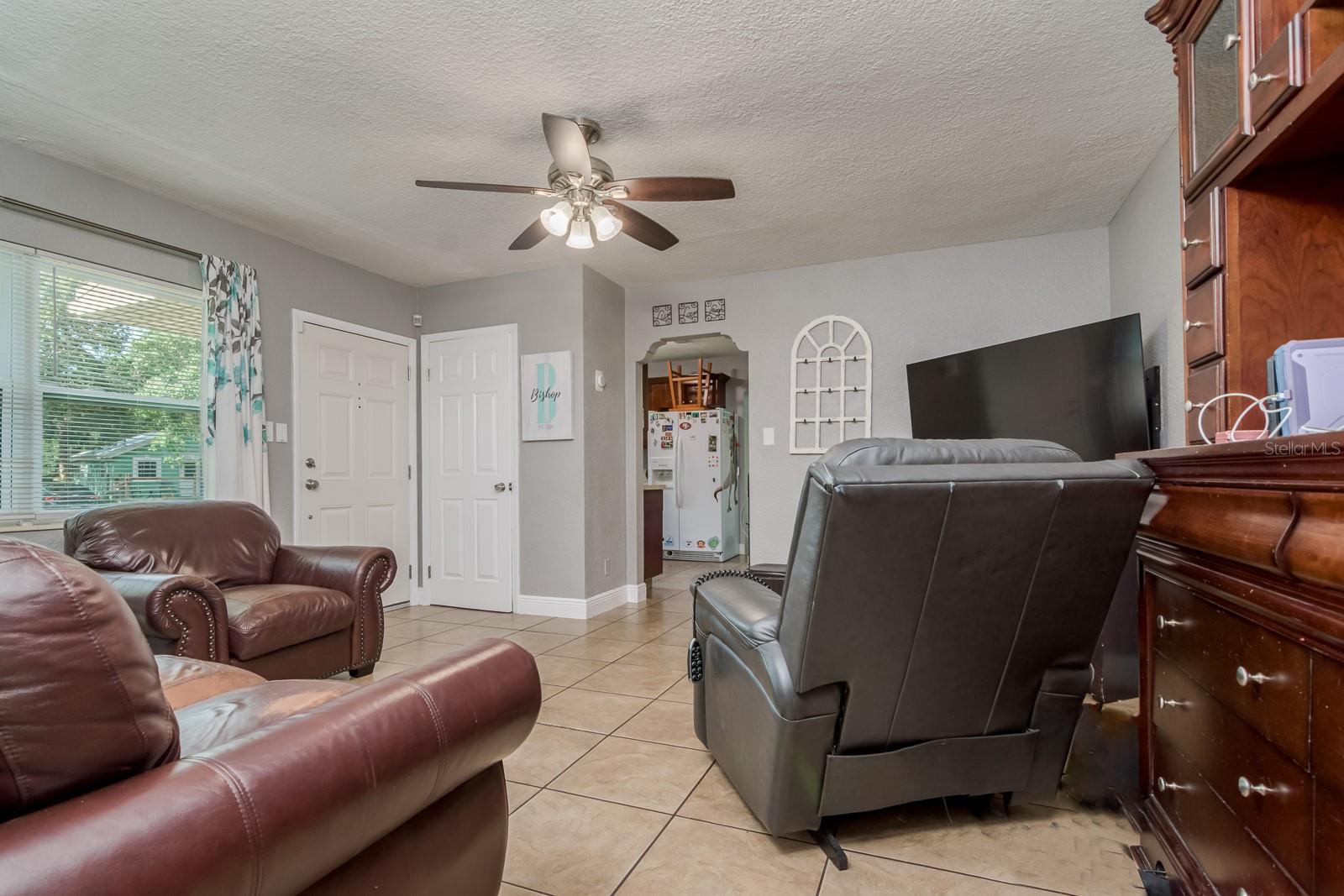 Image 6 of 33 For 1403 Pradera Avenue