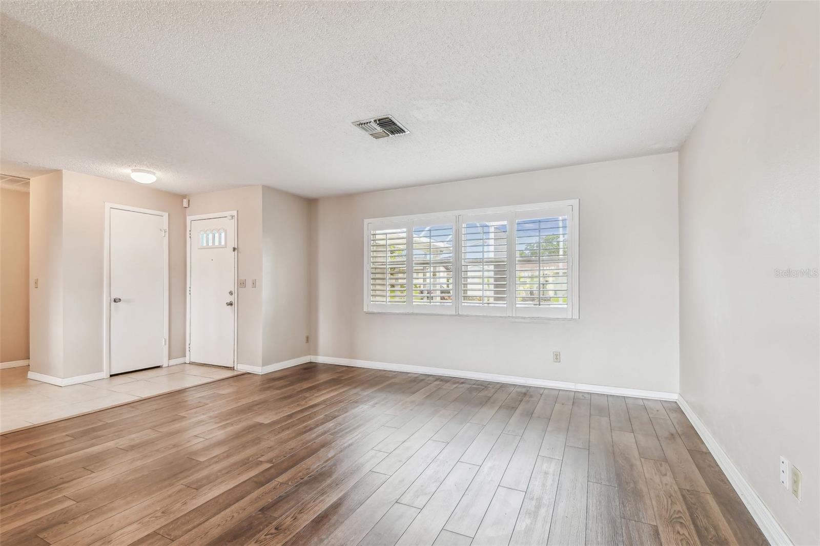 Image 12 of 73 For 3044 Muir Street