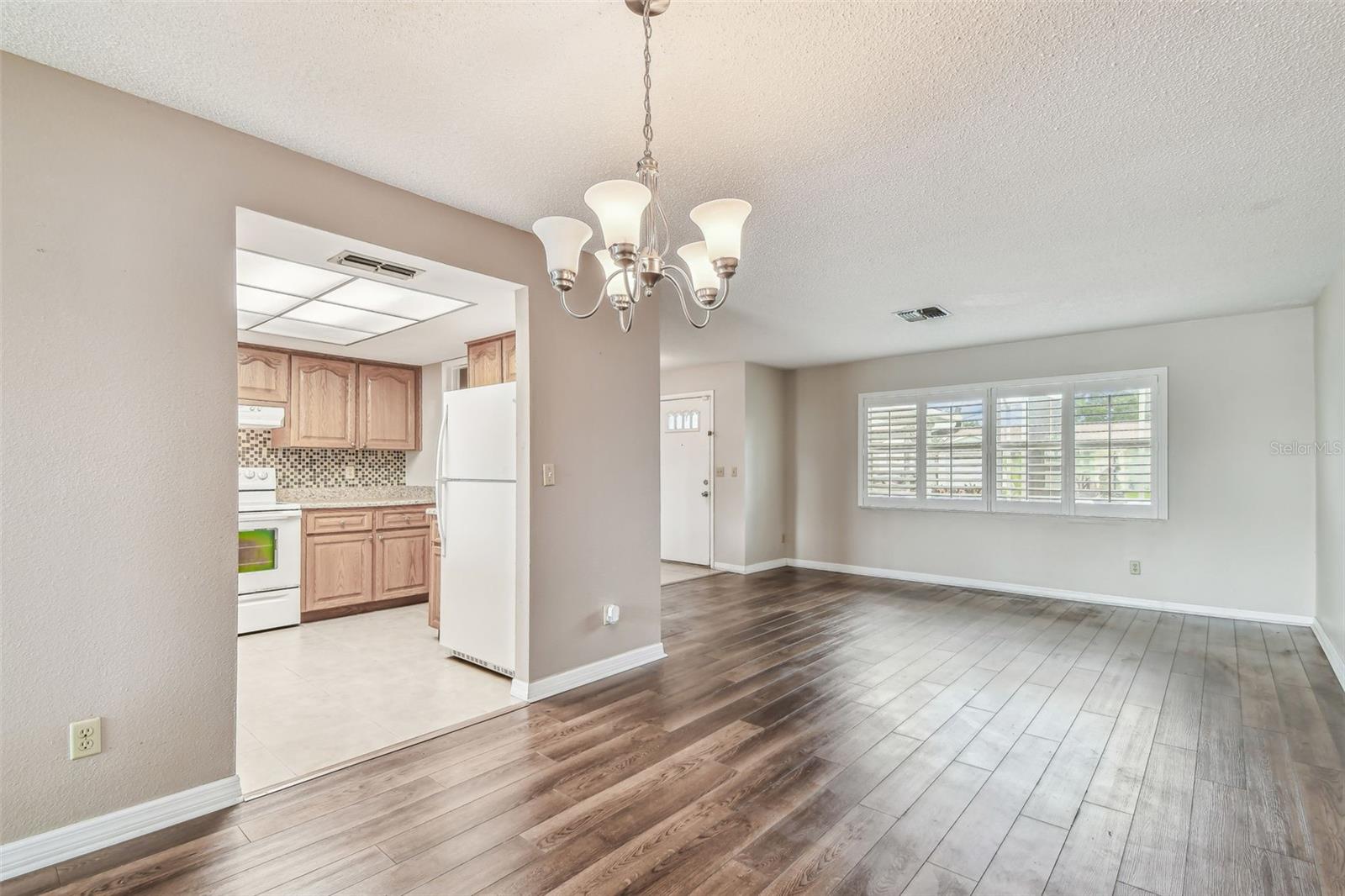 Image 13 of 73 For 3044 Muir Street