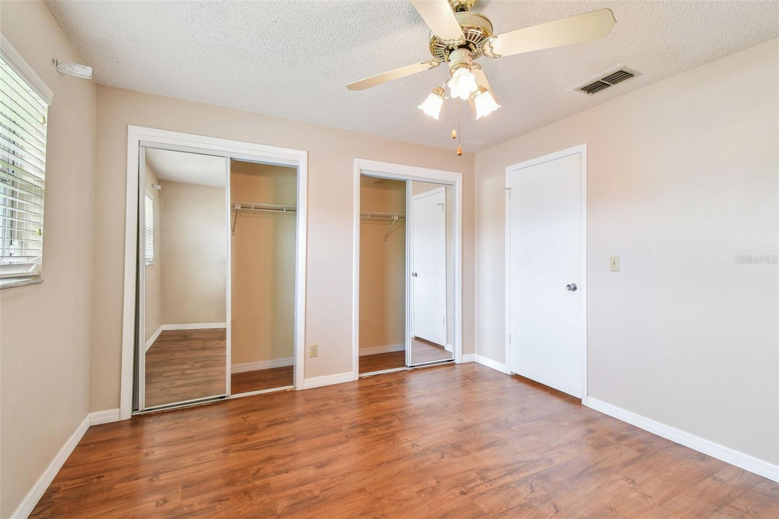 Image 42 of 73 For 3044 Muir Street