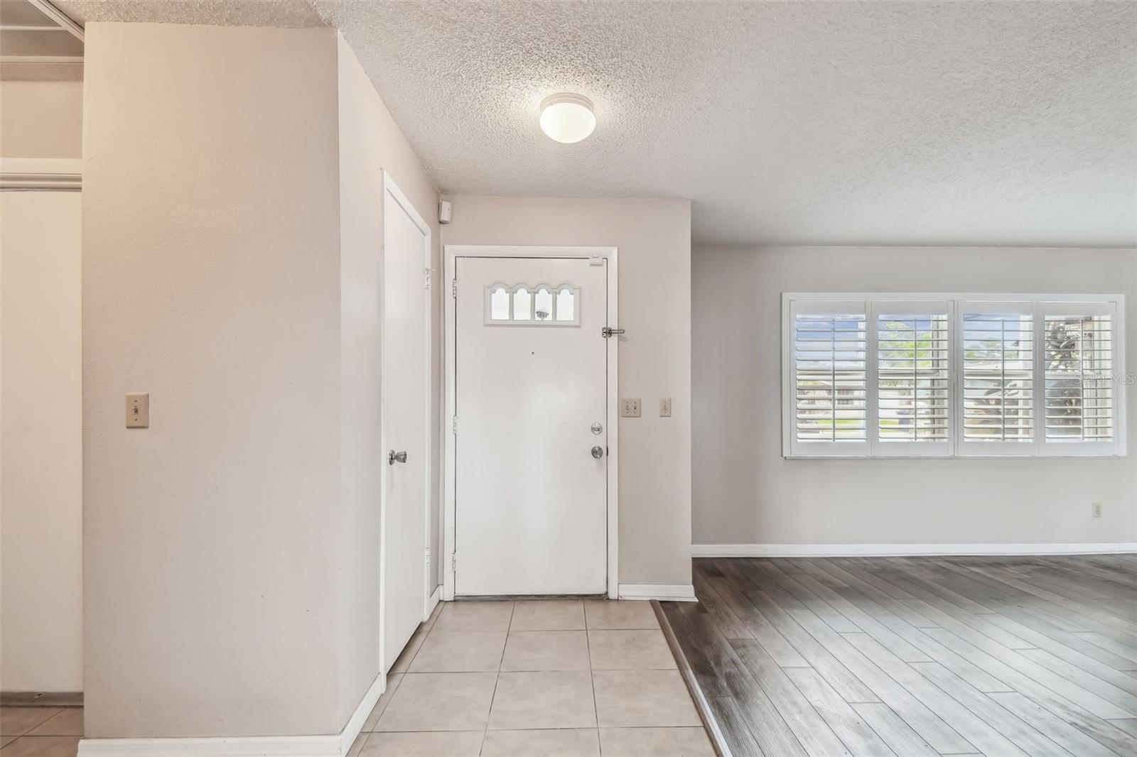 Image 9 of 73 For 3044 Muir Street