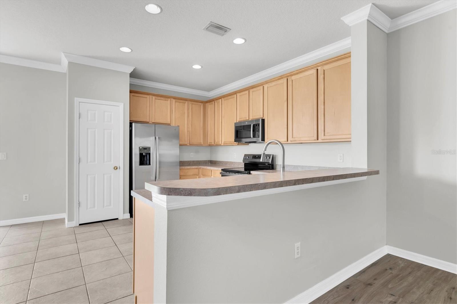 Image 10 of 40 For 11617 Colony Lake Drive