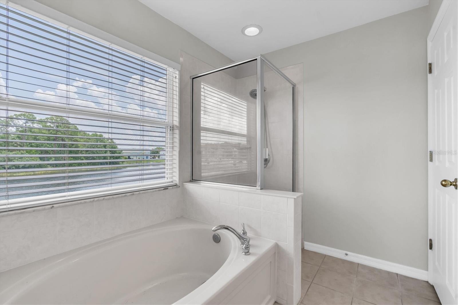 Image 25 of 40 For 11617 Colony Lake Drive
