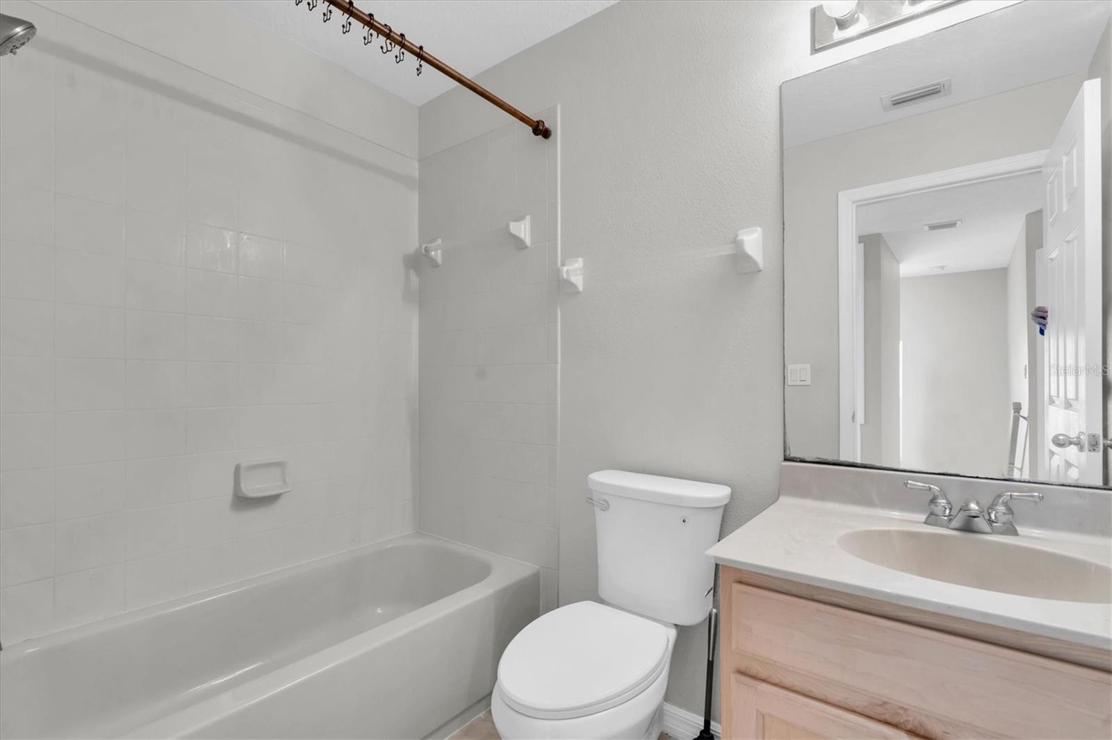 Image 30 of 40 For 11617 Colony Lake Drive