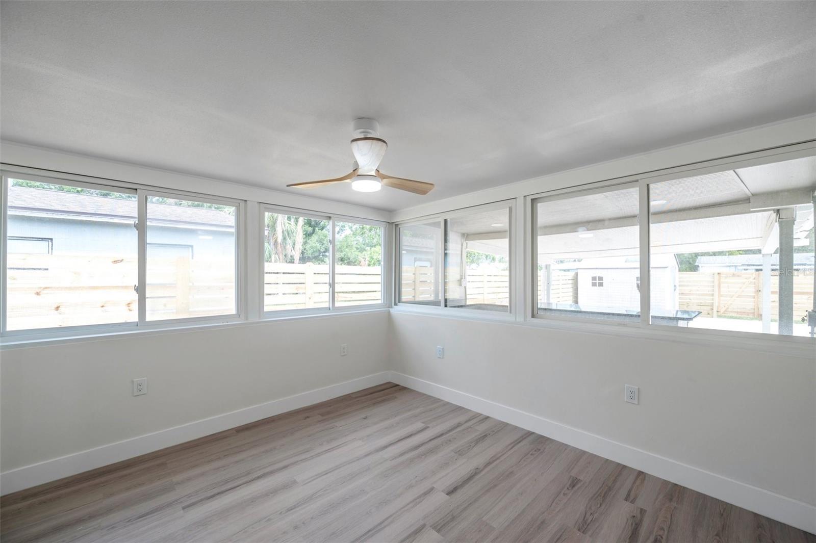 Image 15 of 35 For 5745 4th Avenue N