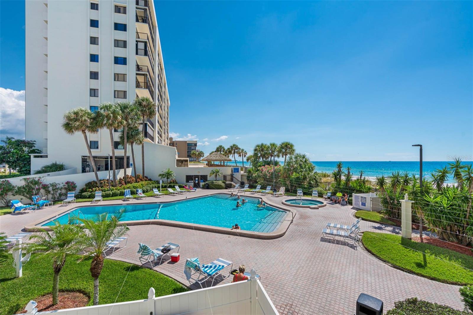 Image 38 of 48 For 14950 Gulf Boulevard 905