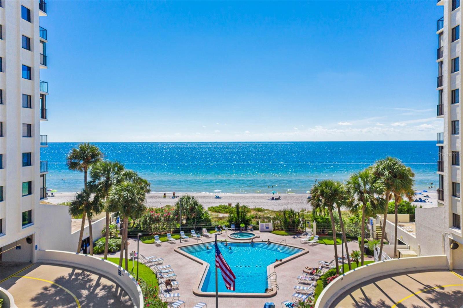 Image 39 of 48 For 14950 Gulf Boulevard 905