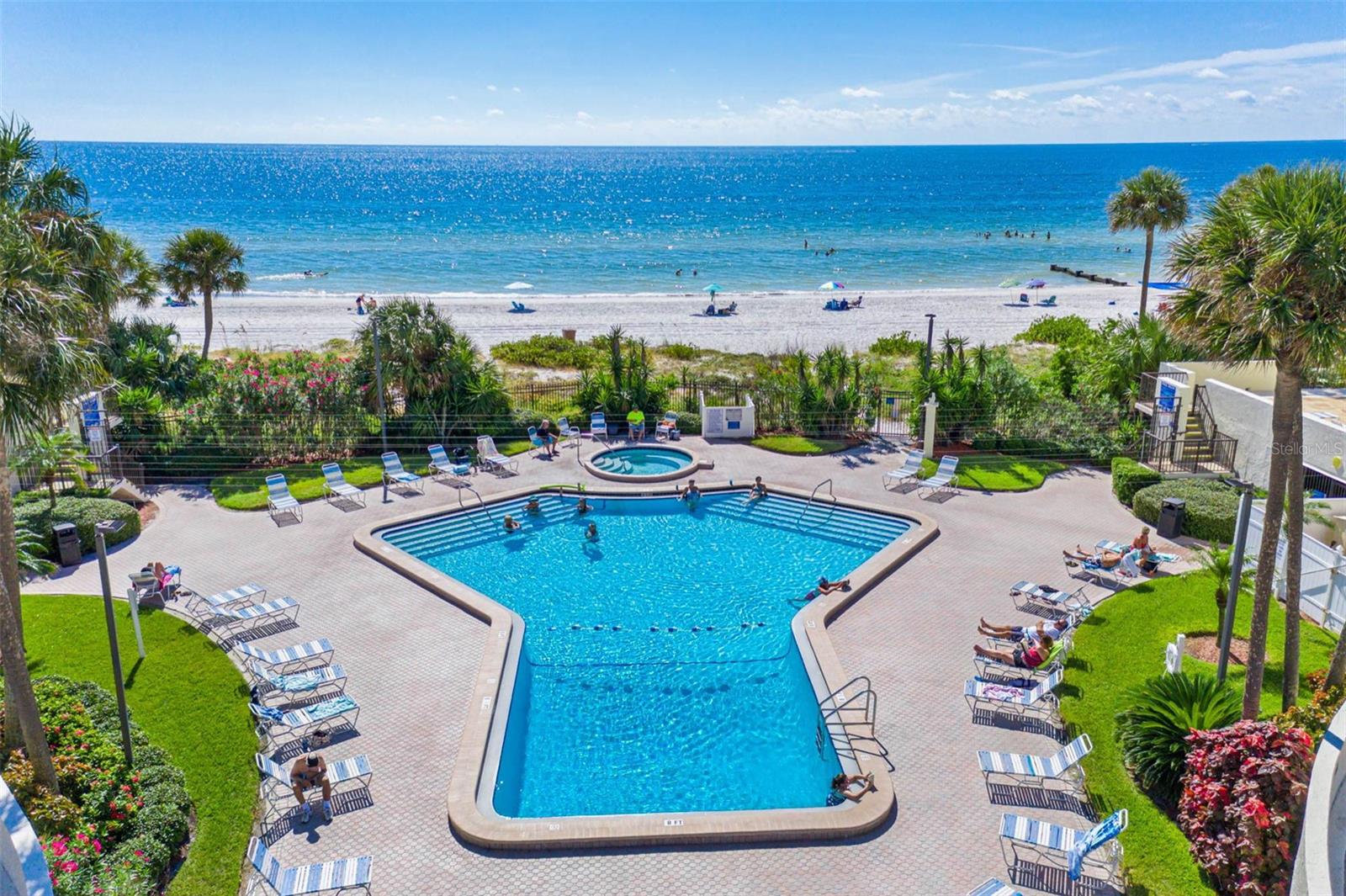 Image 40 of 48 For 14950 Gulf Boulevard 905