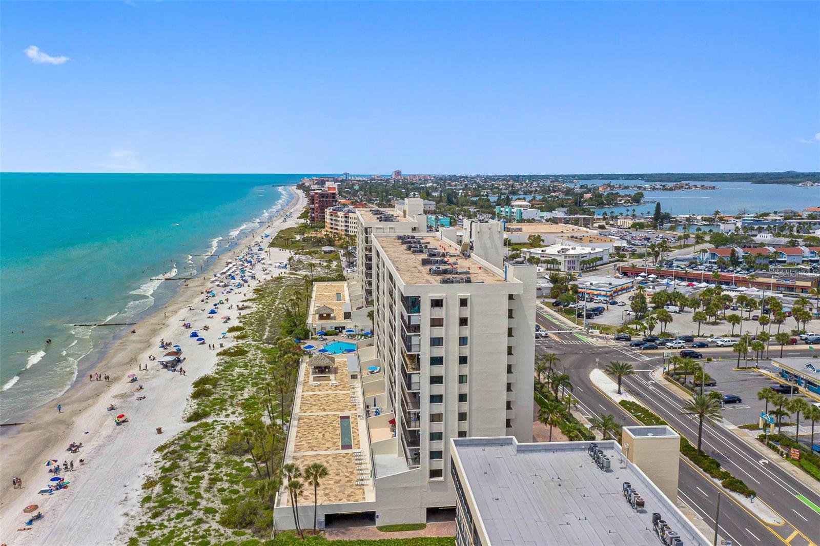 Image 42 of 48 For 14950 Gulf Boulevard 905