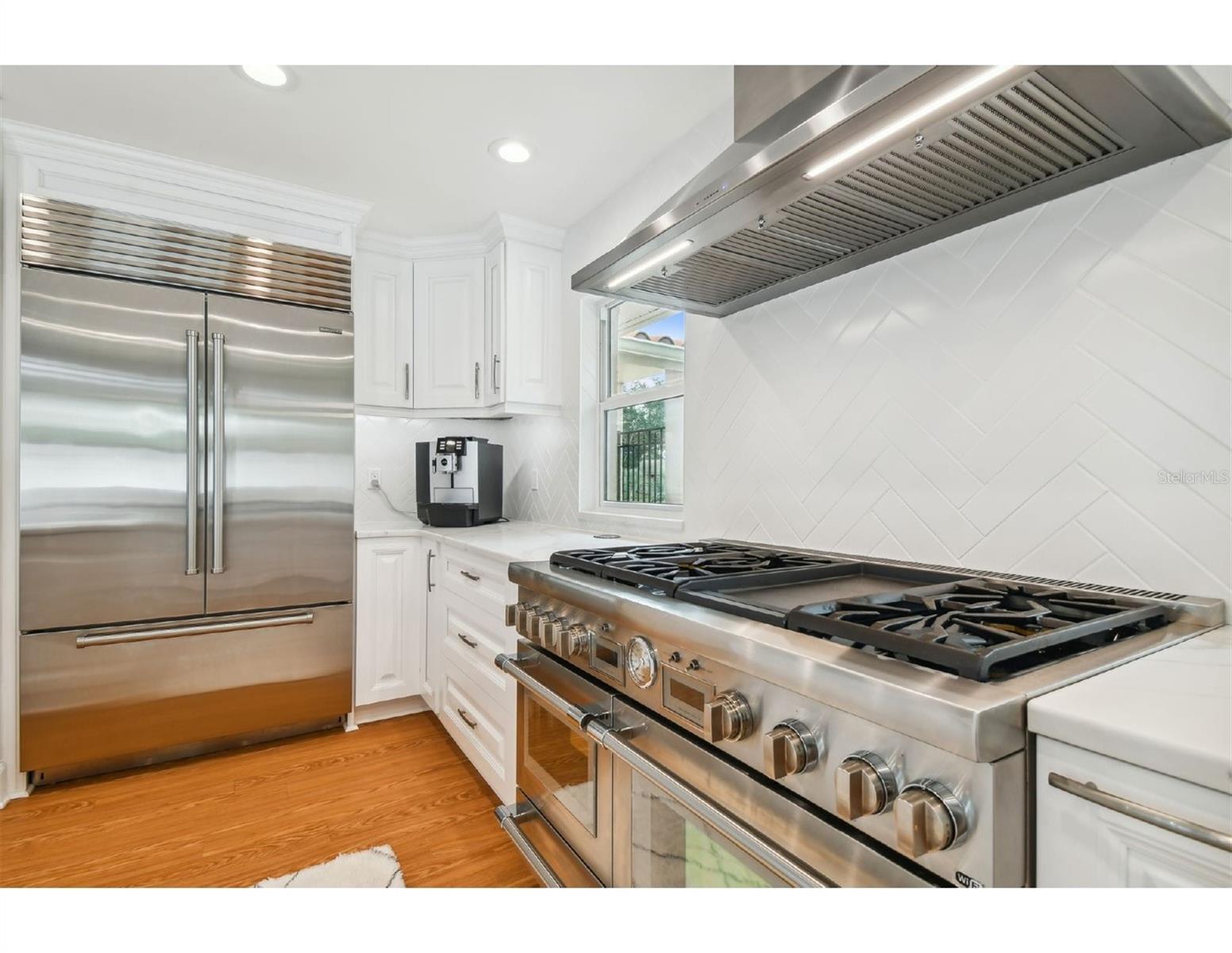 Image 13 of 38 For 1427 40th Avenue Ne