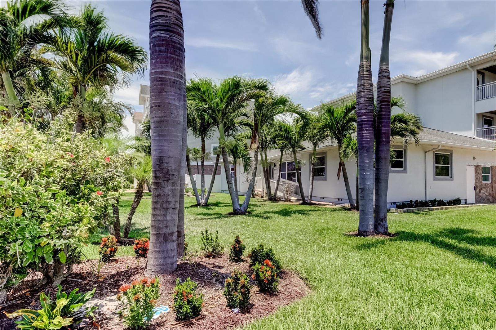 Image 11 of 58 For 16021 Gulf Boulevard