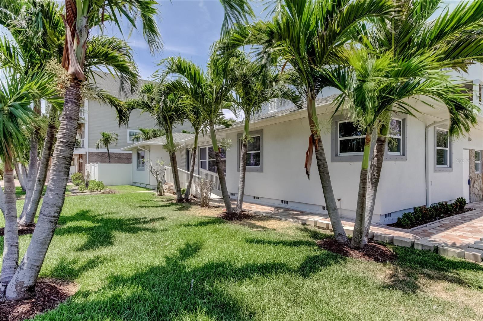 Image 14 of 58 For 16021 Gulf Boulevard
